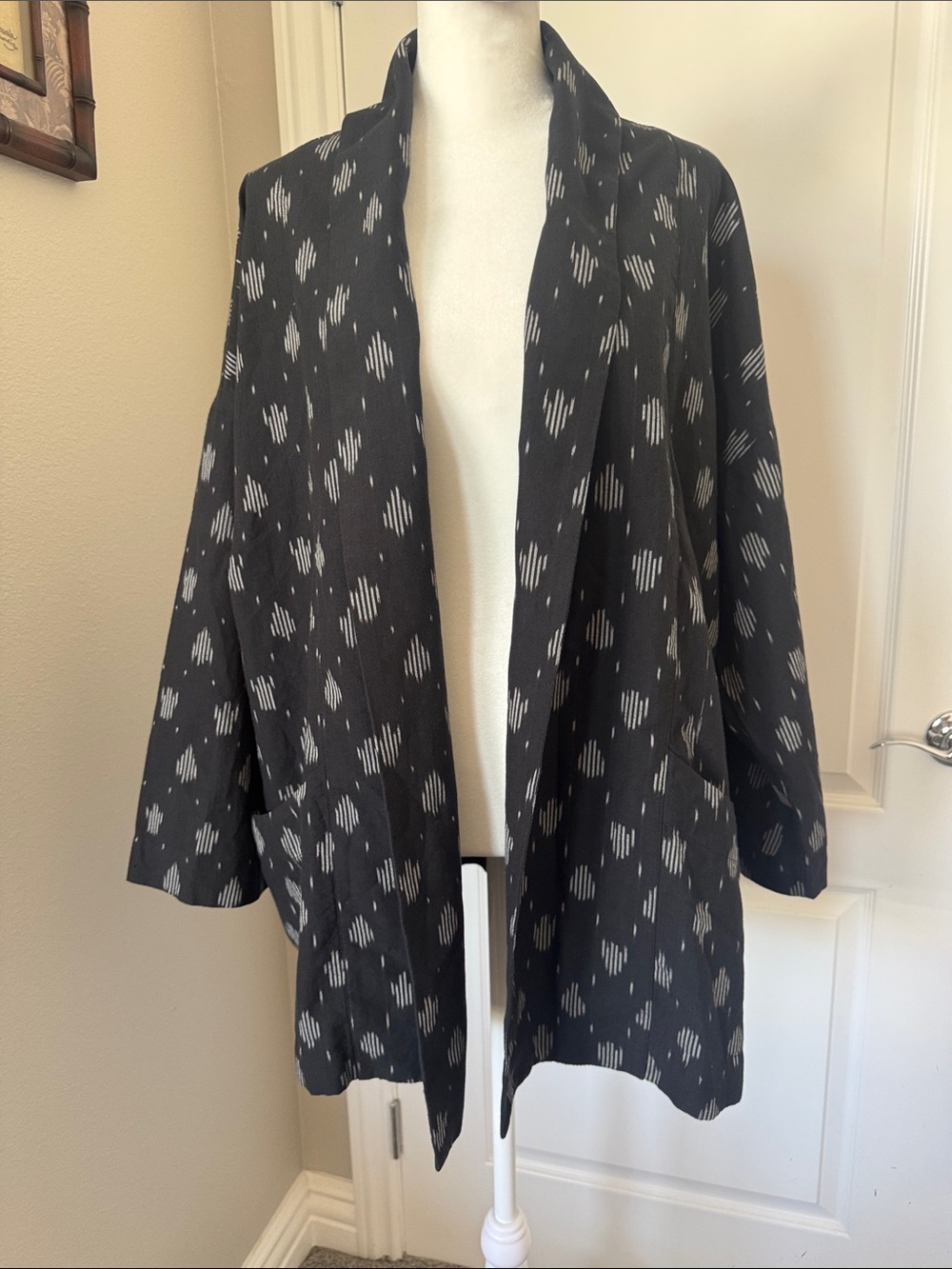J. Jill Black Open-Front Jacket with Gray Ikat Dots